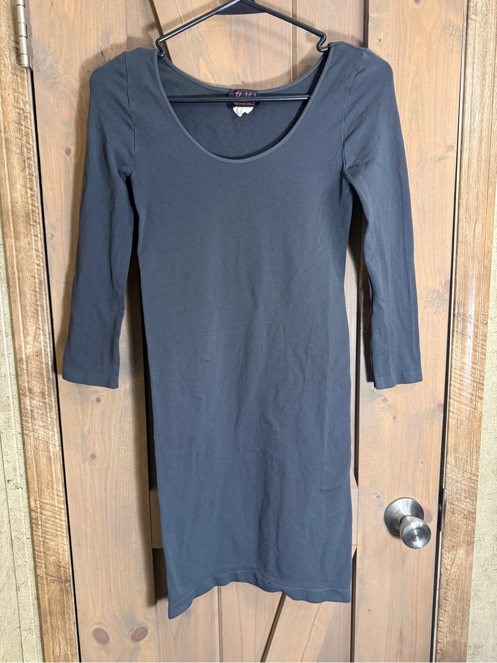 Hot Miami Styles Black Scoop Neck Midi Bodycon Dress